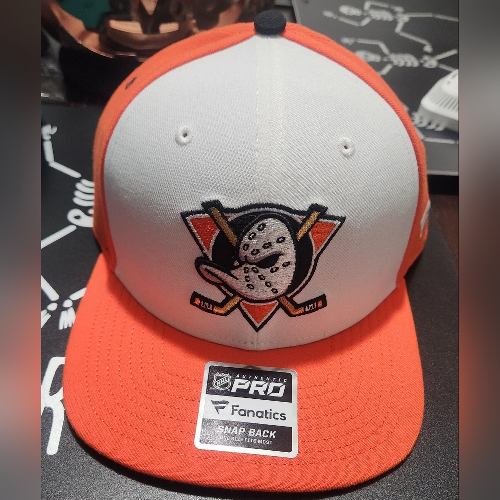 FANATICS SNAP BACK ANAHEIM DUCKS HAT NEW